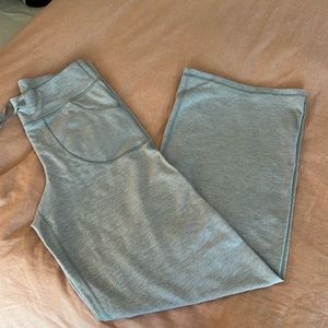 Lululemon yoga pants